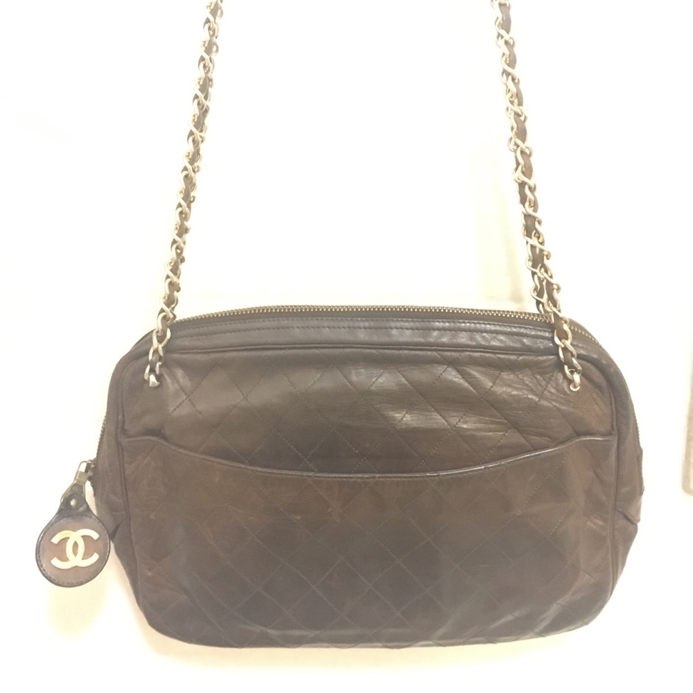 Chanel chain shoulder bag
